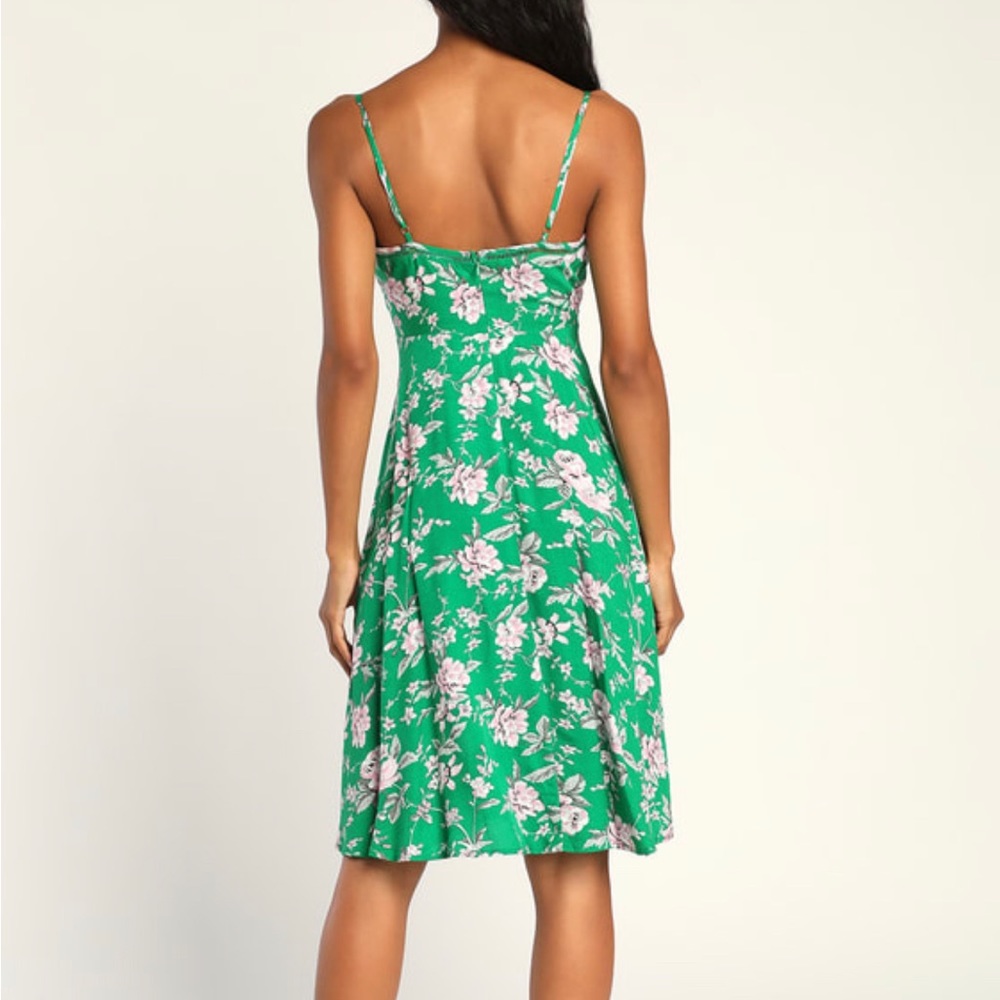 Lulu’s green floral midi dress size small